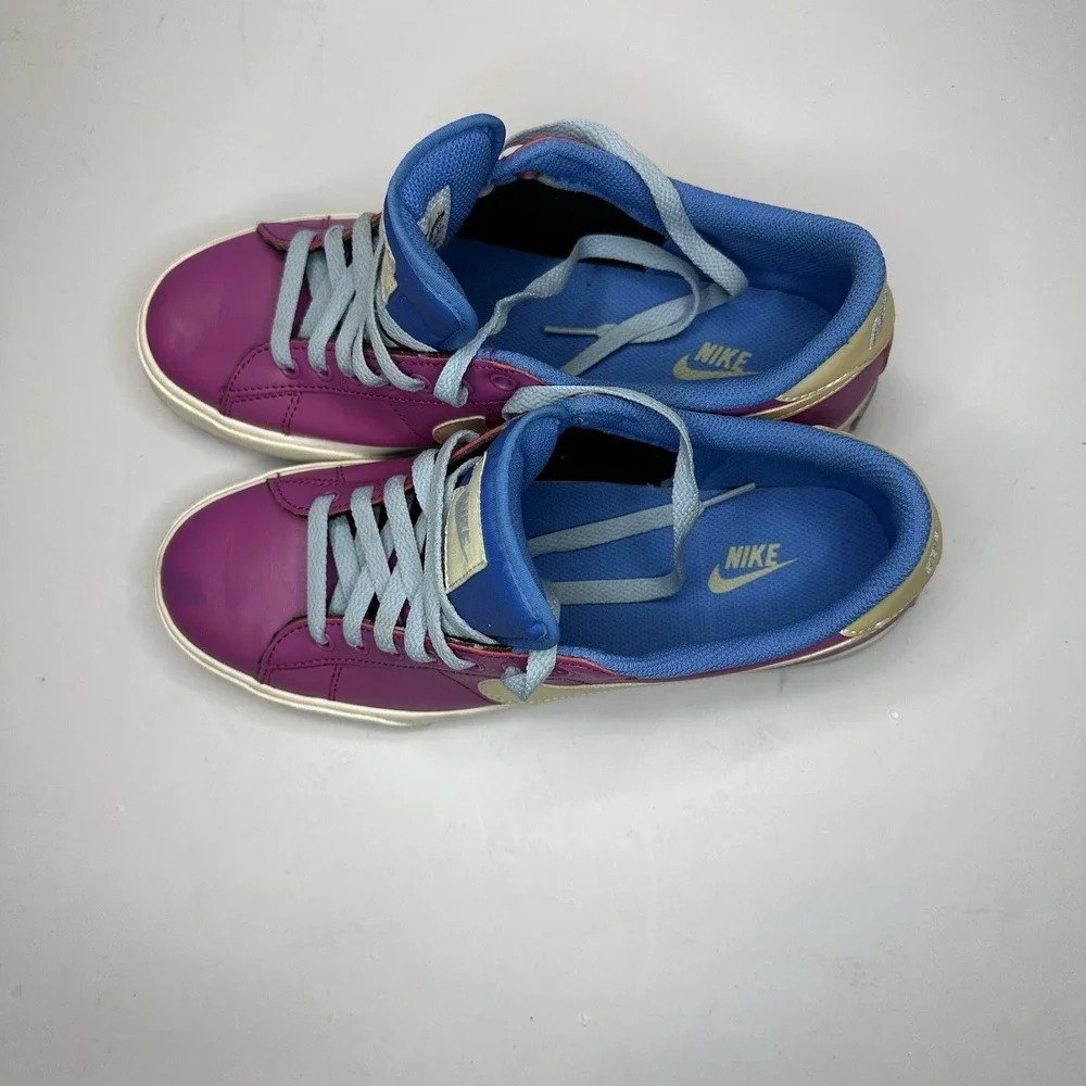 Nike‎ Classic Pink Leather Swoosh Woman's Size 10 Skate Sneakers Preppy Punk